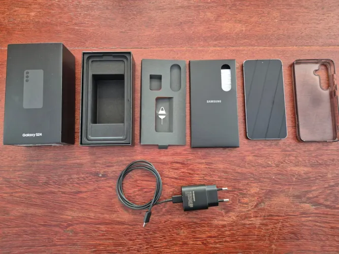Samsung Galaxy S24 5G Preto - 256gb e 8gb RAM - 100% funcional e em bom estado