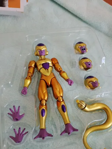 SH Figuarts Golden Freeza (Bandai) [ RESERVADO]