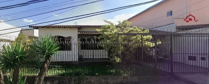 Casa para locação comercial com 3 quartos, suíte e área gourmet no Bairro Ouro Preto em Be