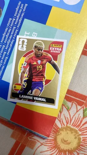 LAMINE YAMAL  - LEGEND DOURADO
