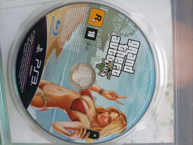 GTA mídia física