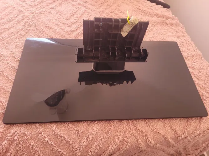 Base pedestal para televisores da marca LG 42'