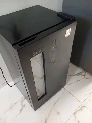 Cervejeira midea