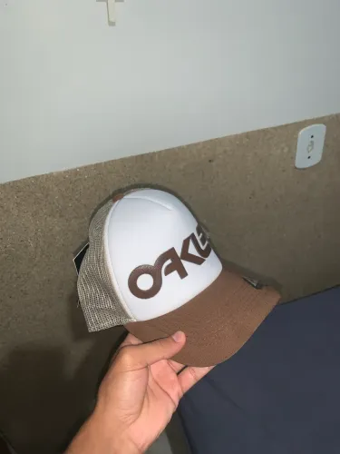 Boné Oakley 