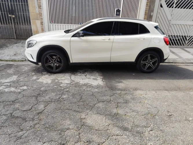 Mercedes-Benz GLA 200 Enduro 1.6 TB 16V Flex Aut. 2017