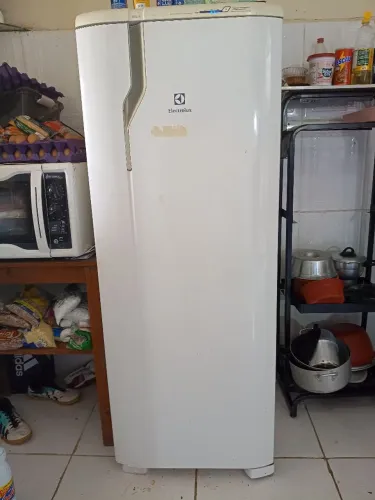 Geladeira electrolux frosfree