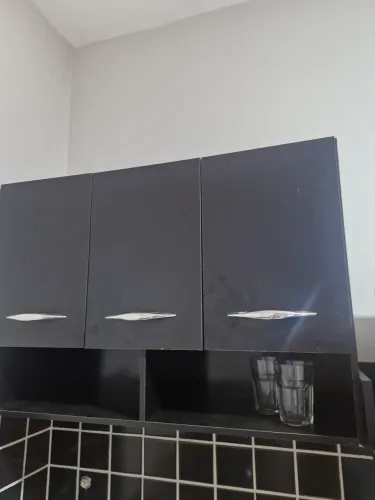 Armario aéreo montado e suporte para microondas 