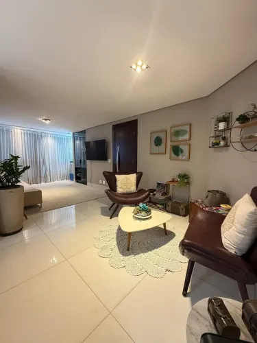 Apartamento à venda com 130m2, Residencial Cabralia 4 quartos sendo 2 suítes no Setor Oest