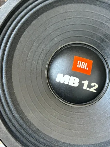 Alto Falantes JBL 12MB1.2CH - (tenho 6, NOVOS LACRADOS na CX)