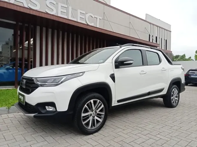Fiat Strada Volcano 1.3 Flex 8V CD Aut. 2024