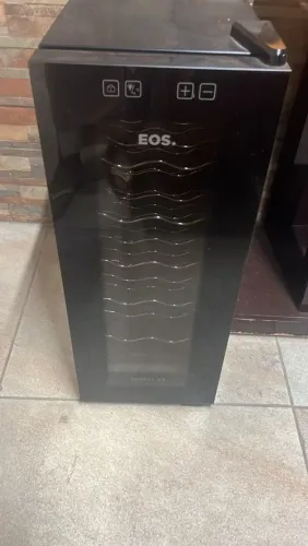 Adegas EOS para 12 vinhos