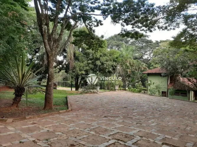 Chácara com 5 dormitórios à venda, 3709 m² por R$ 1.600.000,00 - Jockey Park - Uberaba/MG