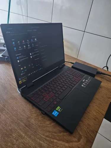 Acer Nitro 5 | RTX 3050 | Intel I5 12ª | 16 Gb | SSD NVME 512 Gb | Estado de Novo