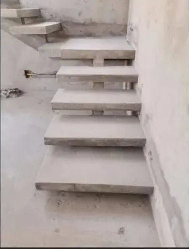 Pedreiro profissional disponível PROMOÇÃO EM ESCADAS