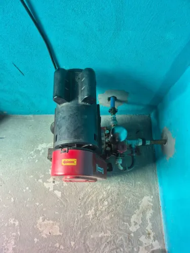 lavadora profissional de alta pressão (bomba de lava-jato).