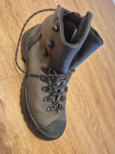 Bota trilha - Modelo Nanox - Marca Vento
