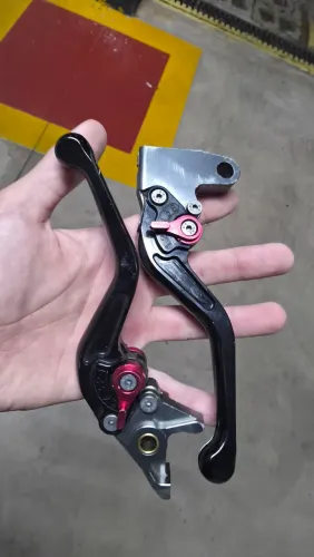 Manetes originais Triumph