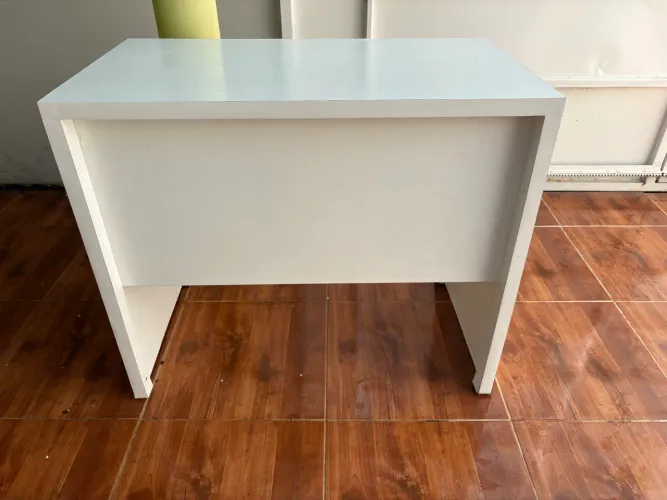 Mesa de consultório 