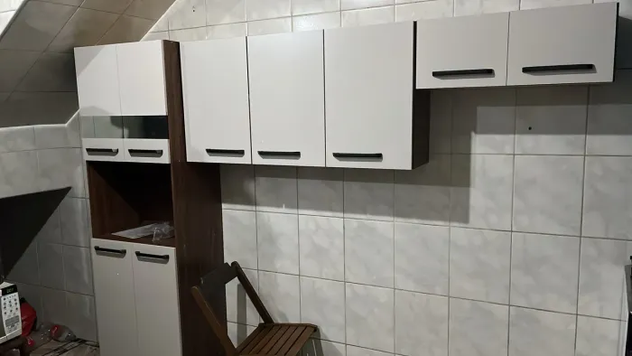 Armário novo na caixa