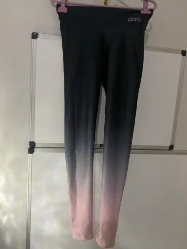 Calça Academia Atara Fitness degradê preto rosa claro