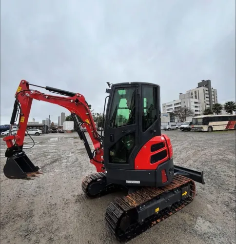Mini Escavadeira motor Yanmar 