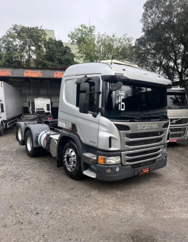 Scania P360 2016 6x2 Cegonha