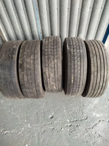 Vendo pneu 17,5