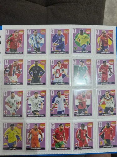 Figurinhas Extra Legends Set Básica Lilás Completa com os Craques da Copa do Mundo 2026