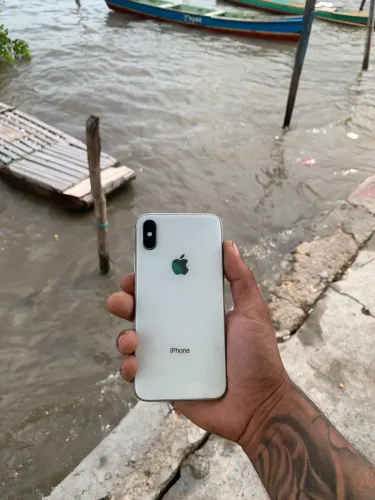 iPhone X 