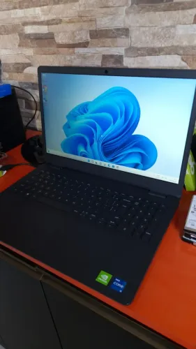 Notebook Dell inspiron core i5 de 11 geração.  Excelente