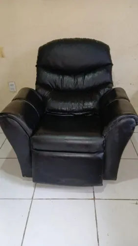 Vendo Poltrona Reclinável