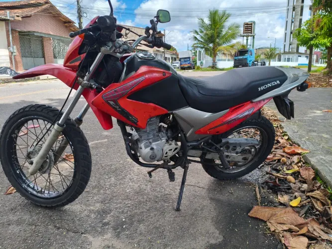 BROS 150 A VENDA,QUITADA E SELADA