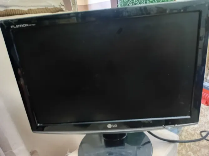Vendo monitor LG 17"