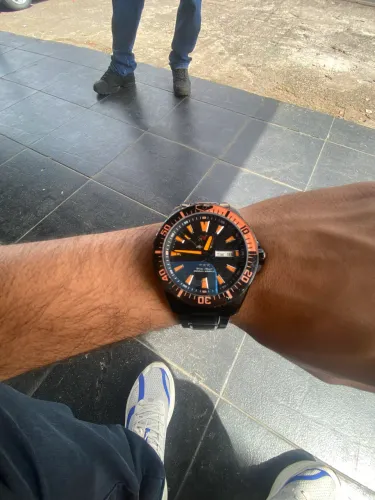 Relógio Orient Masculino Automático Sea Sport 200m com Bisel Preto e Laranja