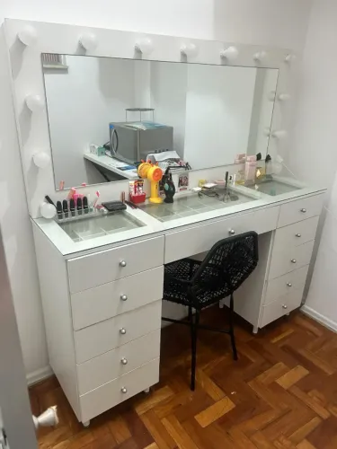 Penteadeira Camarim Branca com espelho e Iluminação