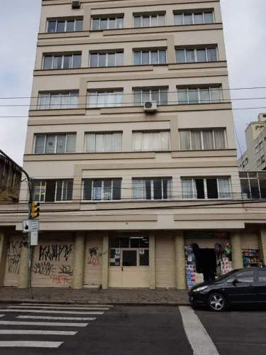 Ótimo ap. Jk no Bairro Cidade Baixa, 30 m2
