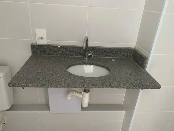 Pia de banheiro granito