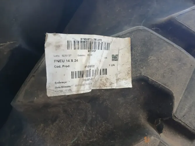 Pneus 1.400-24