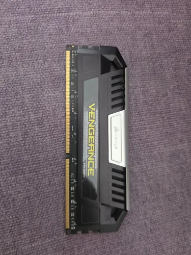 Memória RAM DDR3 8GB