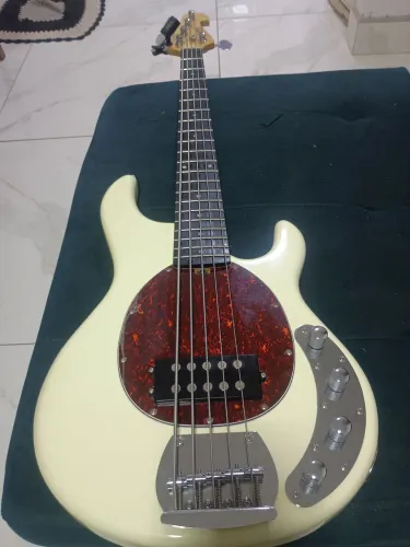 Vendo esse baixo Tagima TBM 5