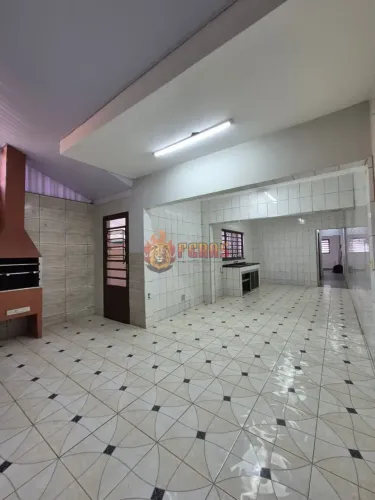 Sobrado à Venda no São Bento  220 m² | 3 Dormitórios | Suíte | Churrasqueira | Sorocaba/SP