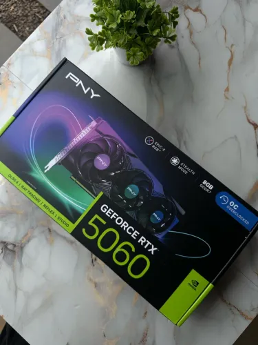 Placa de video RTX 5060 8GB PNY EPIC (NOVA LACRADA)