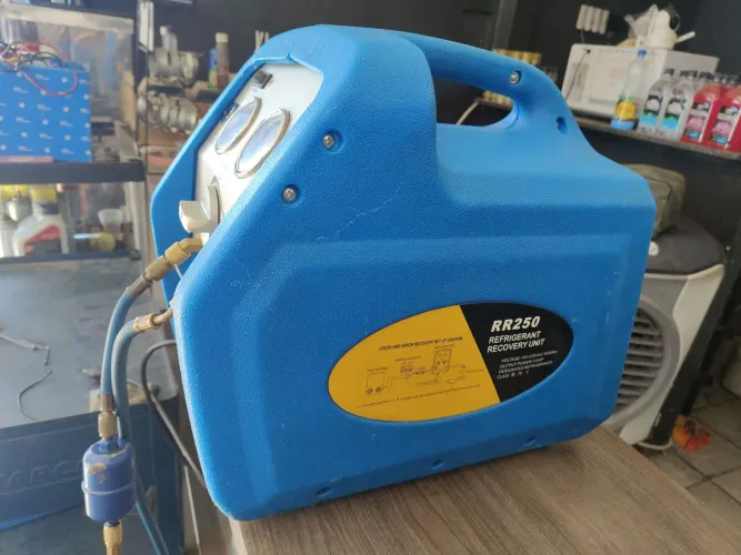 Vende-se uma recolhedora de gás automotivo