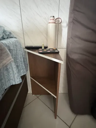 Mesa de canto lateral