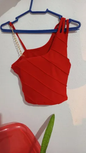 Cropped vermelho blusa 14R$