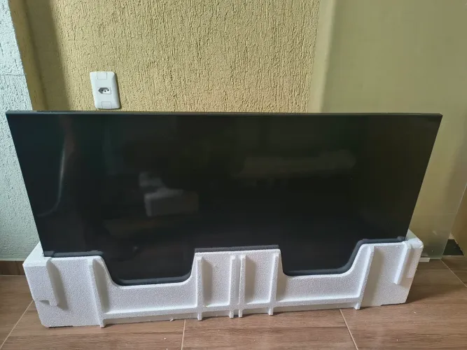 Vendo Tv 50 polegadas com DEFEITO.