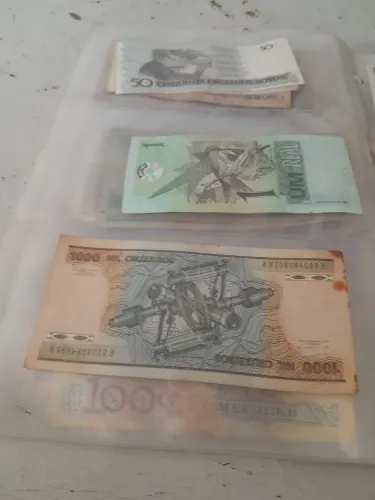 Minha coleção de cédulas antigas em bom estado apenas Vendo não troco e só dinheiro 