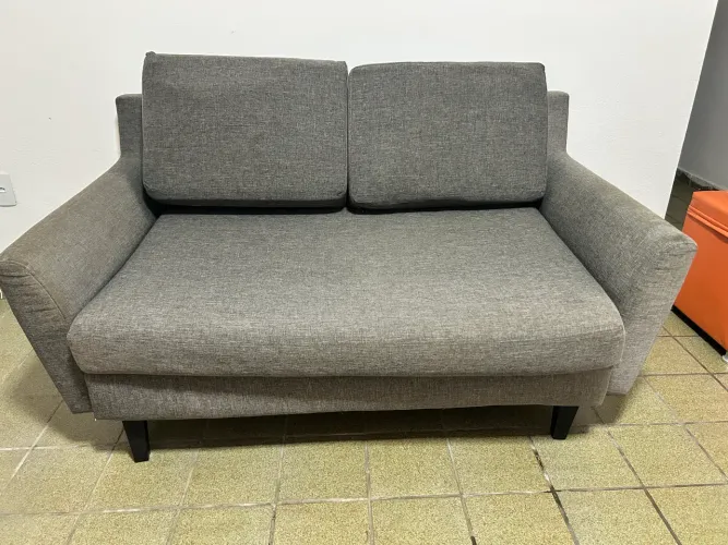 Sofá 2 lugares cinza - R$250,00