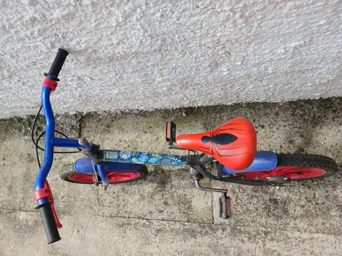 Bicicleta Caloi Aro 16 Homem Aranha com par de rodinhas Altmayer