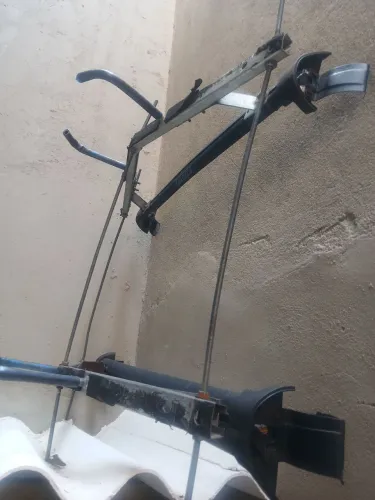 RACK COM PORTA ESCADAS 